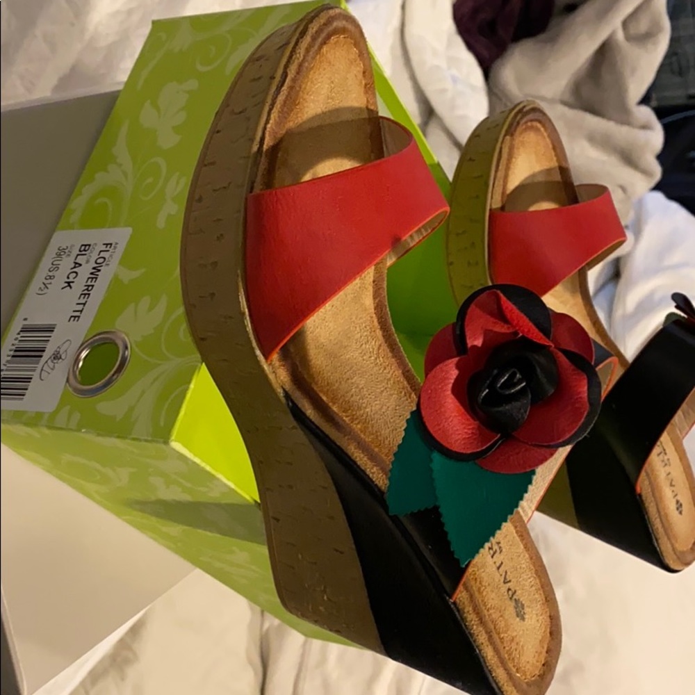 Shoes - Picture 3 of 5
